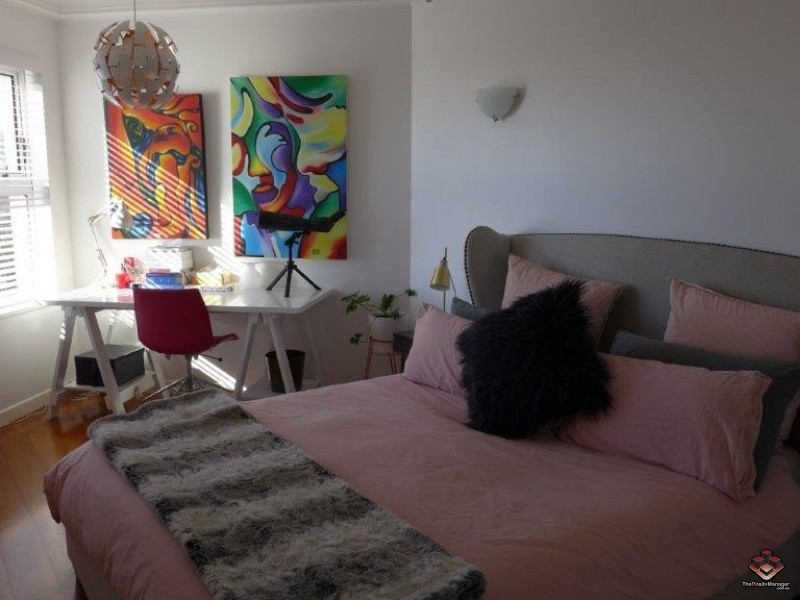 12 Commodore Drive, Paradise Waters QLD 4217