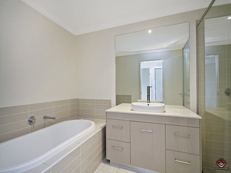 2 Inland Drive, Tugun QLD 4224