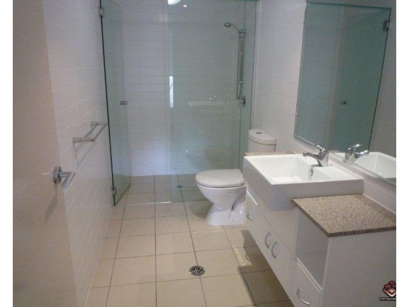 95 Clarence Road, Indooroopilly QLD 4068