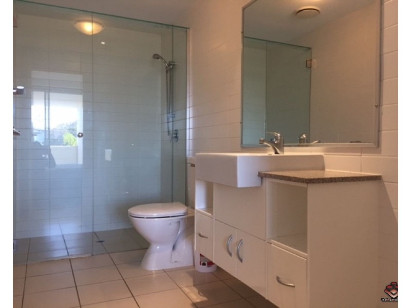 95 Clarence Road, Indooroopilly QLD 4068