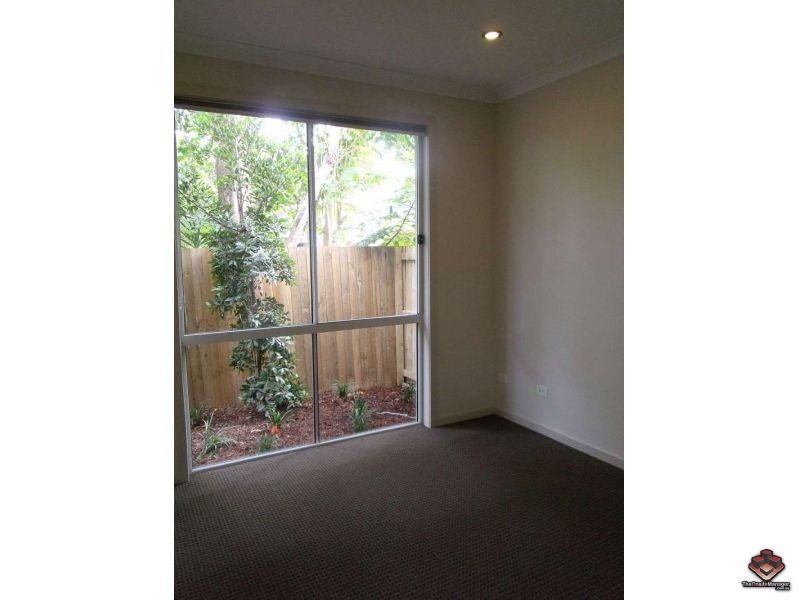 13 Chirn Crescent, Southport QLD 4215