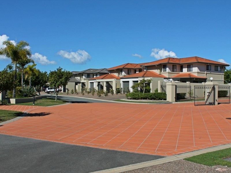 22/1 Secondary Street, Upper Coomera QLD 4209