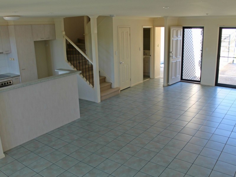 22/1 Secondary Street, Upper Coomera QLD 4209