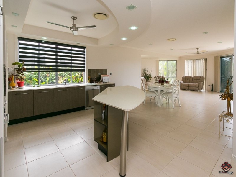 3 Satinwood Avenue, Urraween QLD 4655