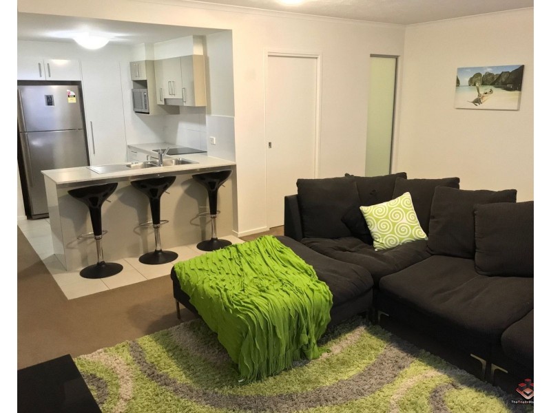 28 Castello Circuit, Varsity Lakes QLD 4227