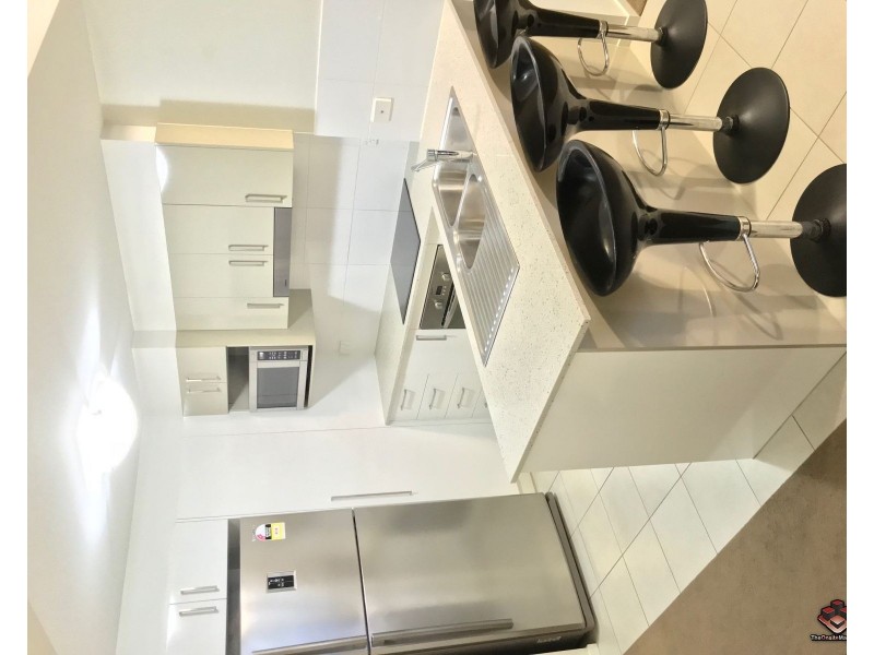 28 Castello Circuit, Varsity Lakes QLD 4227