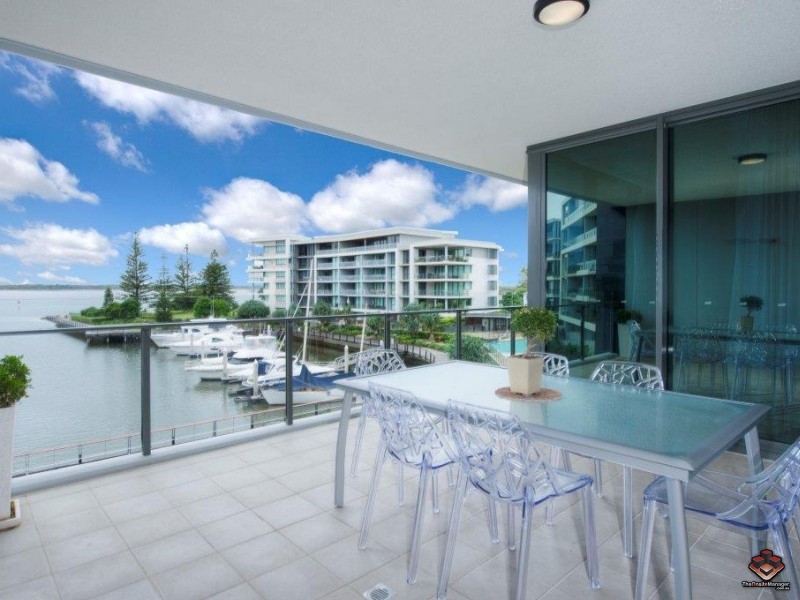 323 Bayview Street, Paradise Point QLD 4216