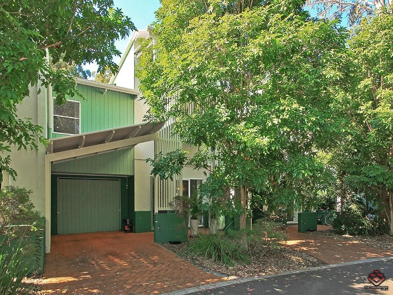 VM6/206 D`Arcy Road, Norman Park QLD 4170