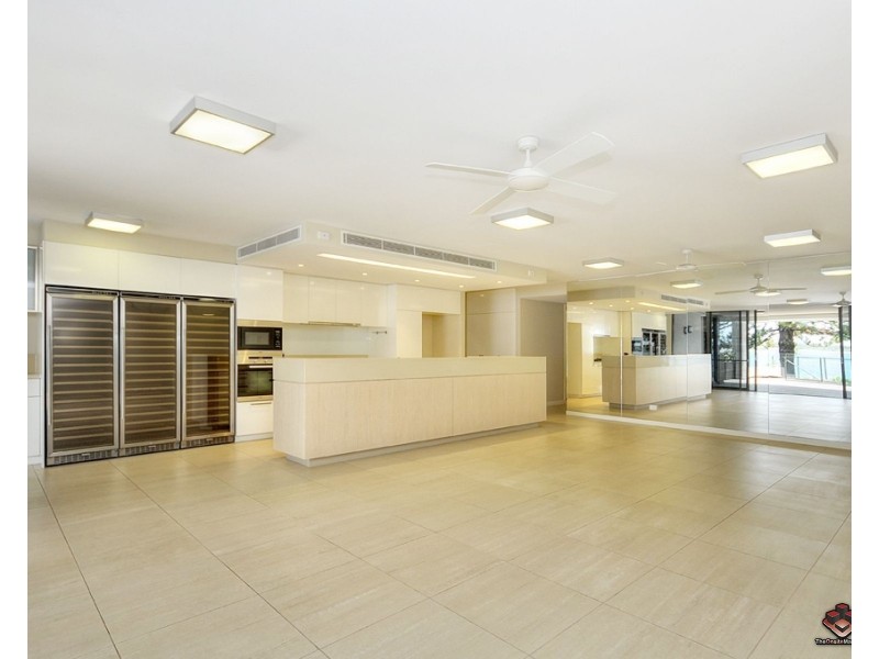 ID:3857161/323 Bayview Street, Runaway Bay QLD 4216