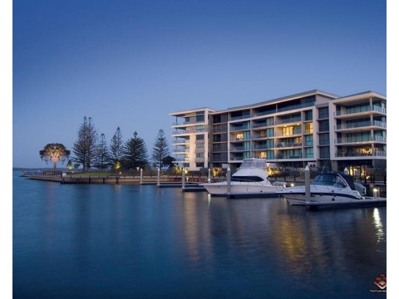 ID:3857161/323 Bayview Street, Runaway Bay QLD 4216