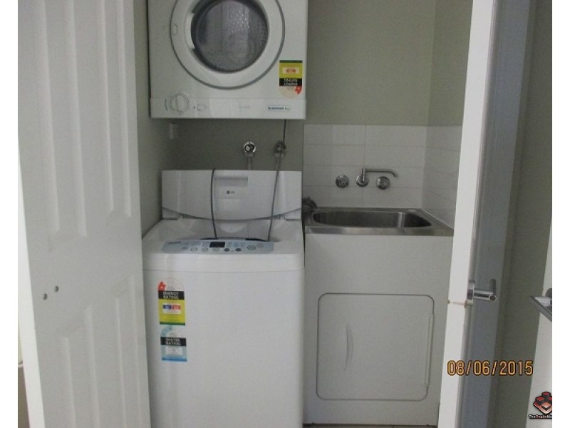 36/42 Warburton Street, North Ward QLD 4810