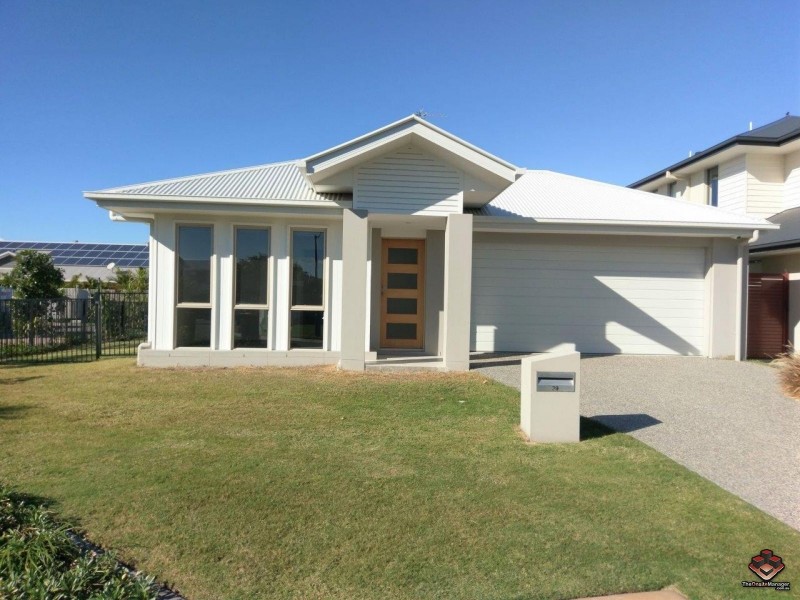 39 Keelson Crescent, Hope Island QLD 4212