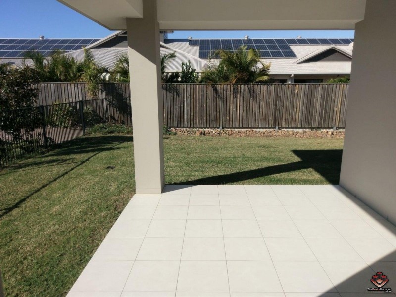 39 Keelson Crescent, Hope Island QLD 4212