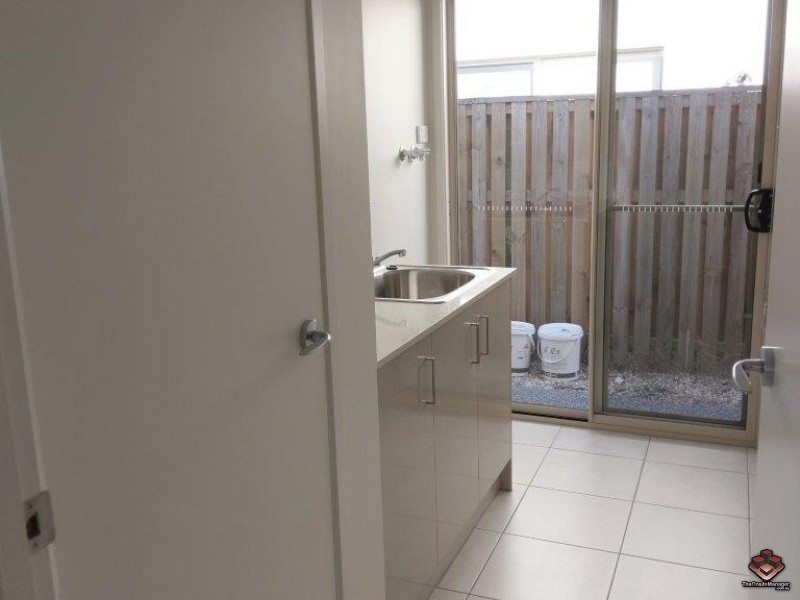 39 Keelson Crescent, Hope Island QLD 4212