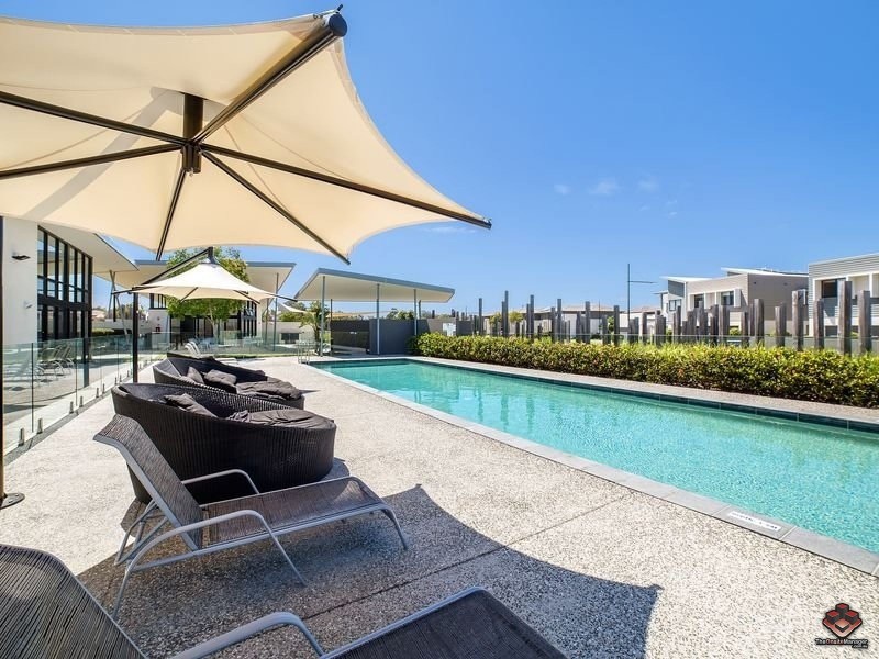 2 Inland Drive, Tugun QLD 4224