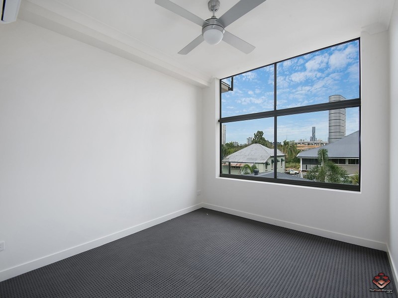 35 Gallway Street, Windsor QLD 4030