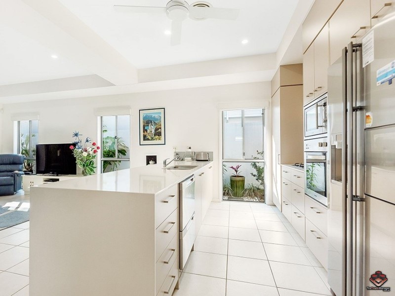 Hope Island QLD 4212