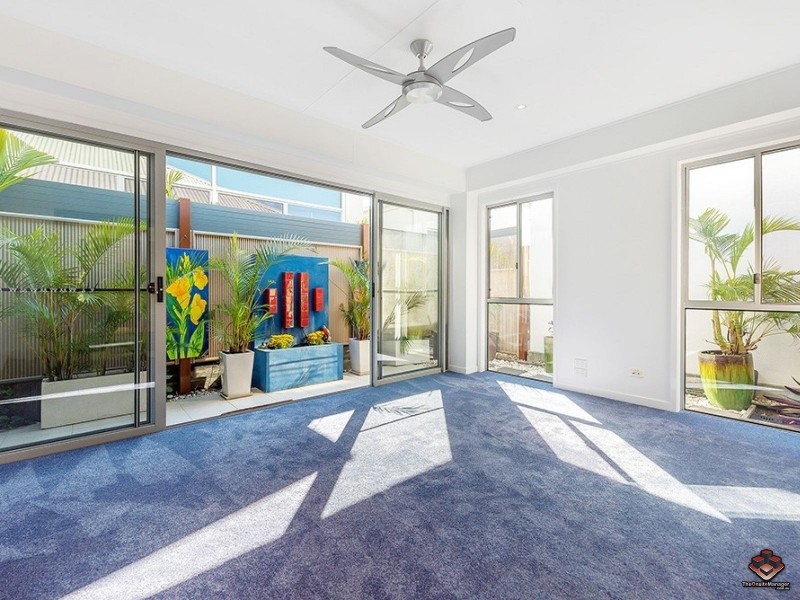 Hope Island QLD 4212