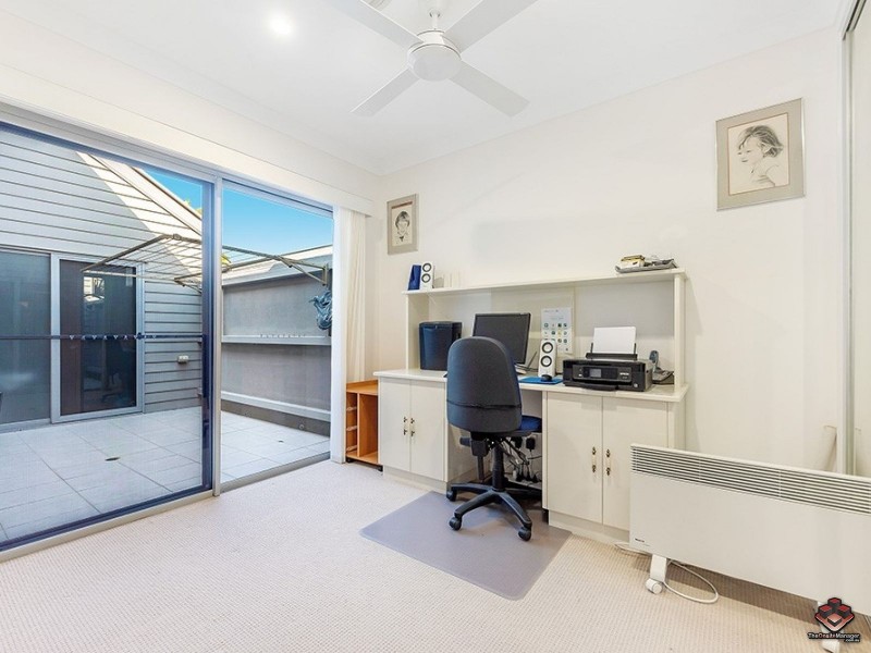 Hope Island QLD 4212