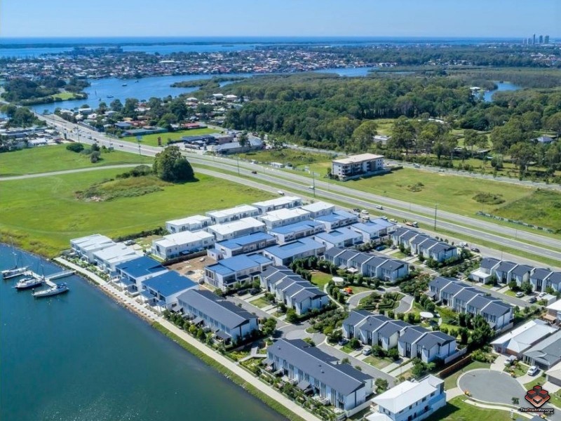 126 Marina Quays Boulevard, Hope Island QLD 4212