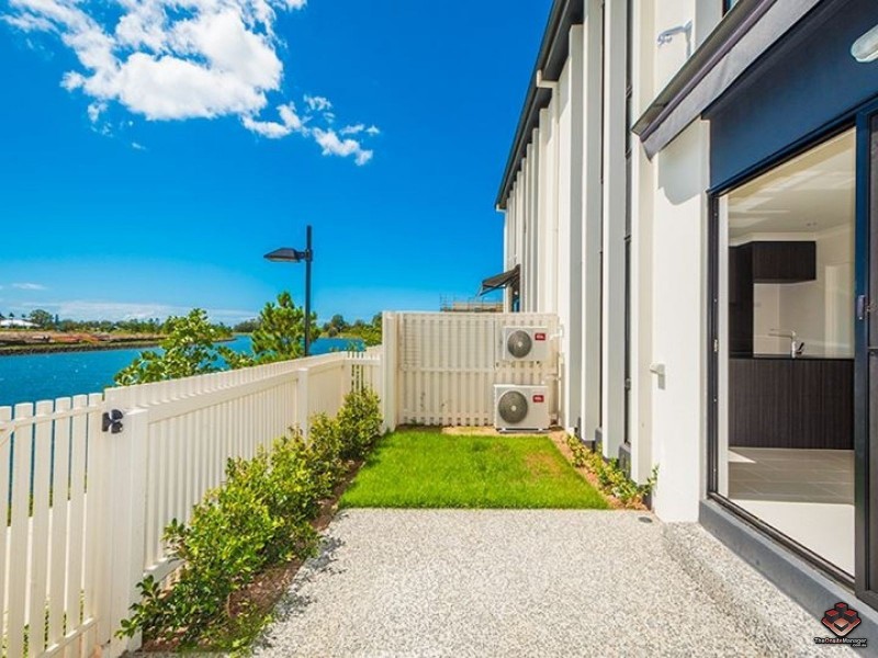 126 Marina Quays Boulevard, Hope Island QLD 4212