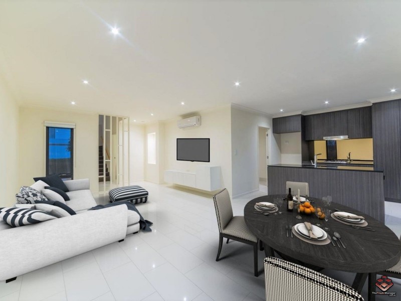 126 Marina Quays Boulevard, Hope Island QLD 4212