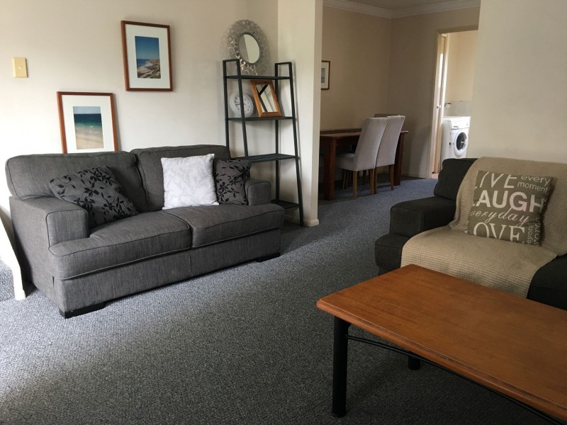 126 Klumpp Road, Upper Mount Gravatt QLD 4122