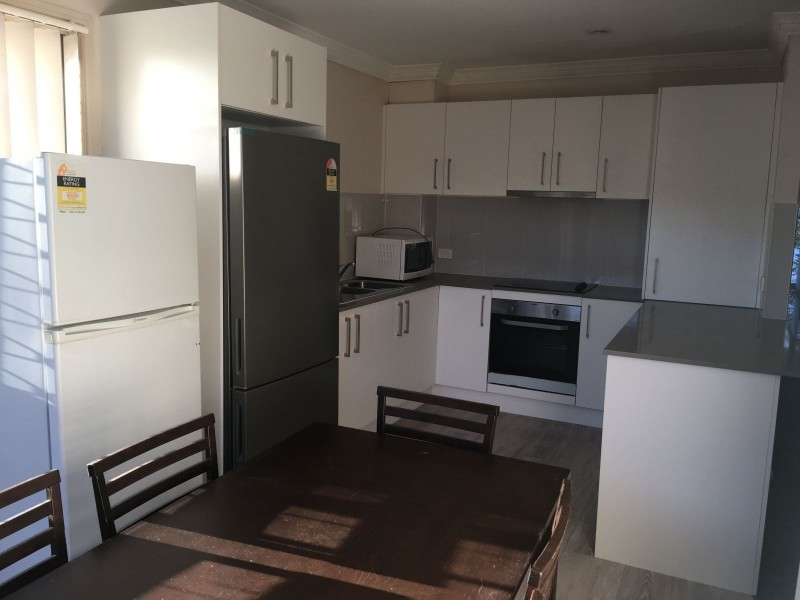 126 Klumpp Road, Upper Mount Gravatt QLD 4122