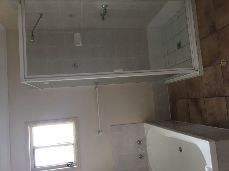 126 Klumpp Road, Upper Mount Gravatt QLD 4122