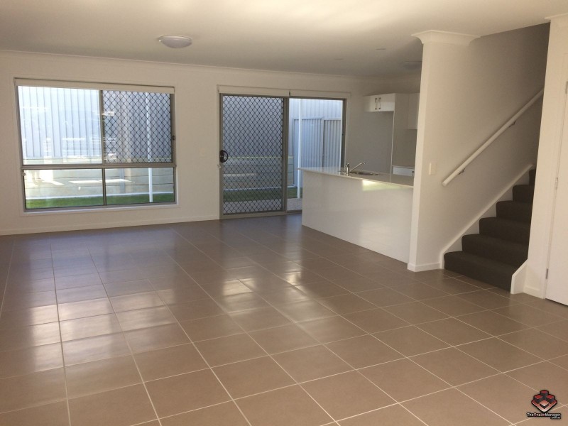 8 Whitehorse Road, Dakabin QLD 4503