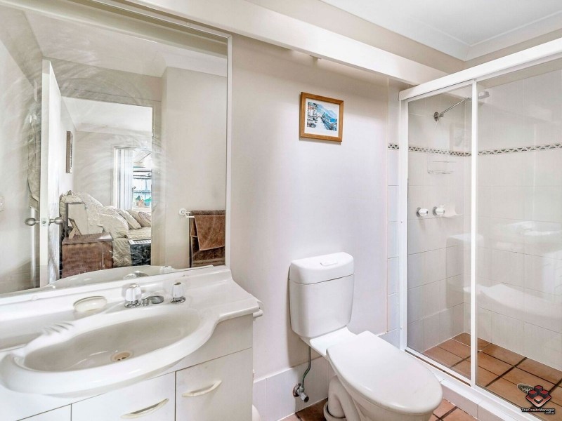 15 Monet Street, Coombabah QLD 4216