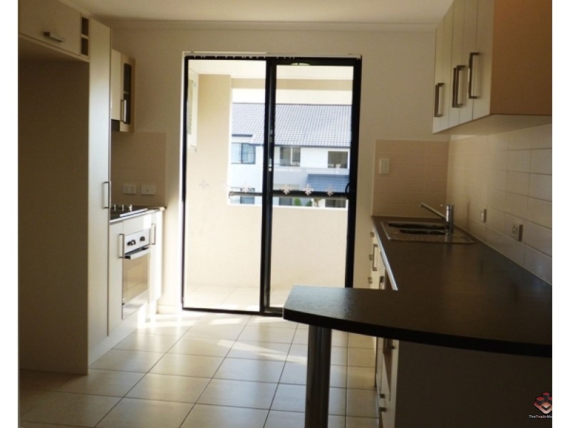 ID:3859819/6-24 Henry Street, West End QLD 4810