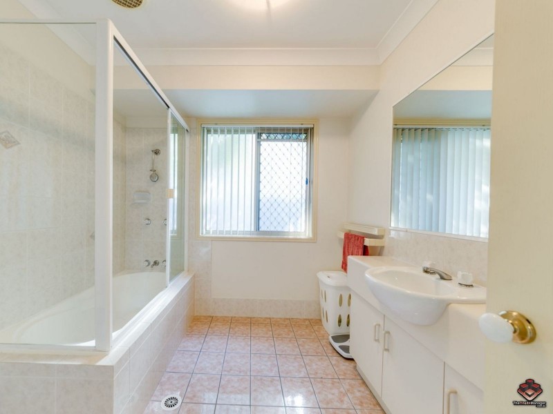 2/121 Golden Avenue, Calamvale QLD 4116