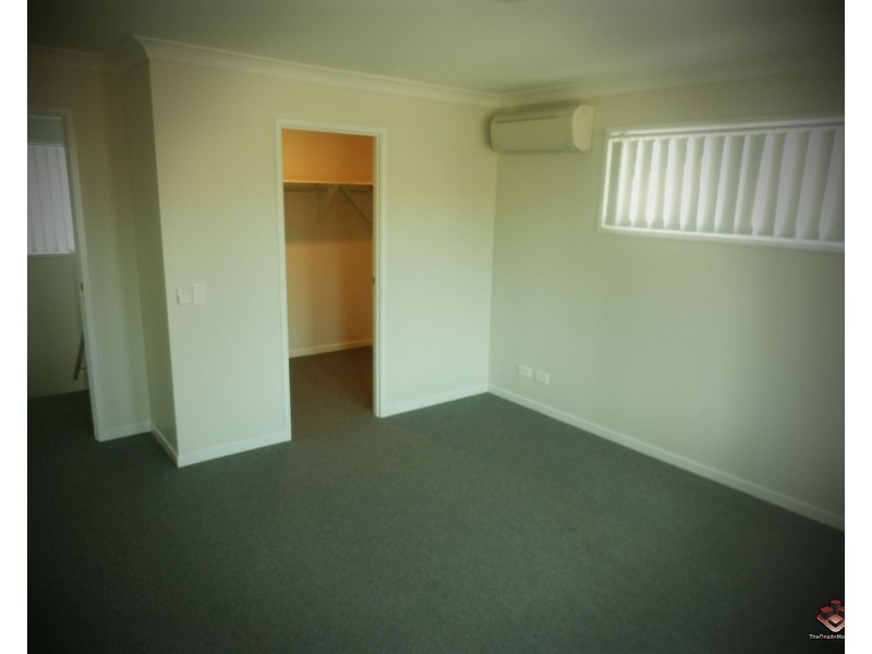 42 Pine Drive, Woodridge QLD 4114