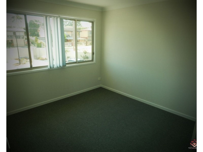 42 Pine Drive, Woodridge QLD 4114
