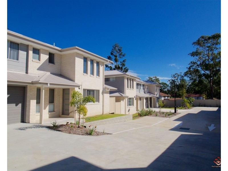42 Pine Drive, Woodridge QLD 4114