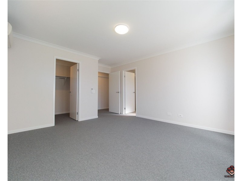 42 Pine Drive, Woodridge QLD 4114