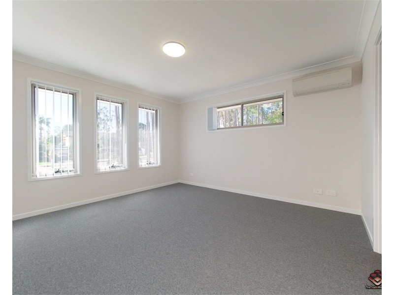 42 Pine Drive, Woodridge QLD 4114