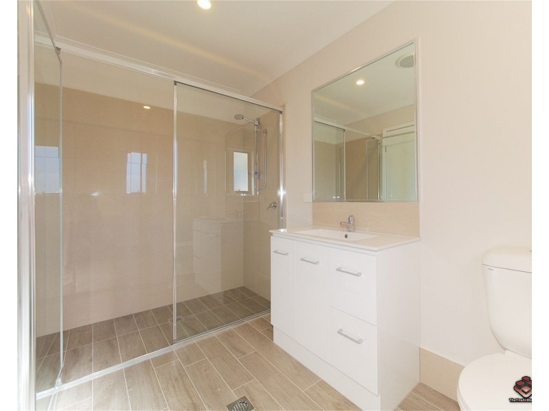 42 Pine Drive, Woodridge QLD 4114