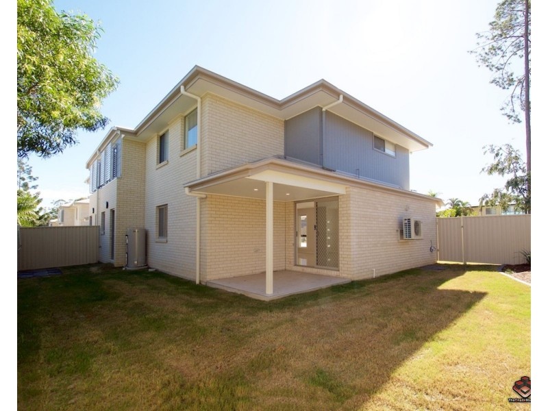 42 Pine Drive, Woodridge QLD 4114