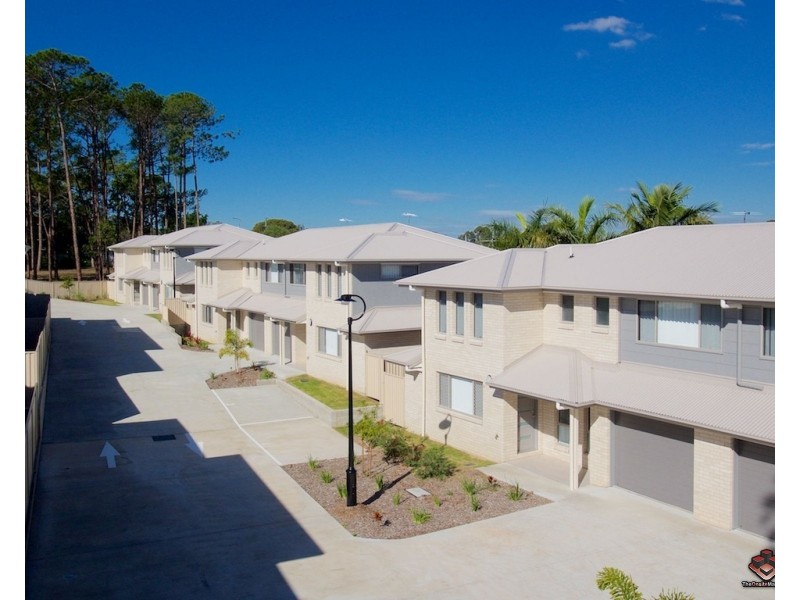 42 Pine Drive, Woodridge QLD 4114