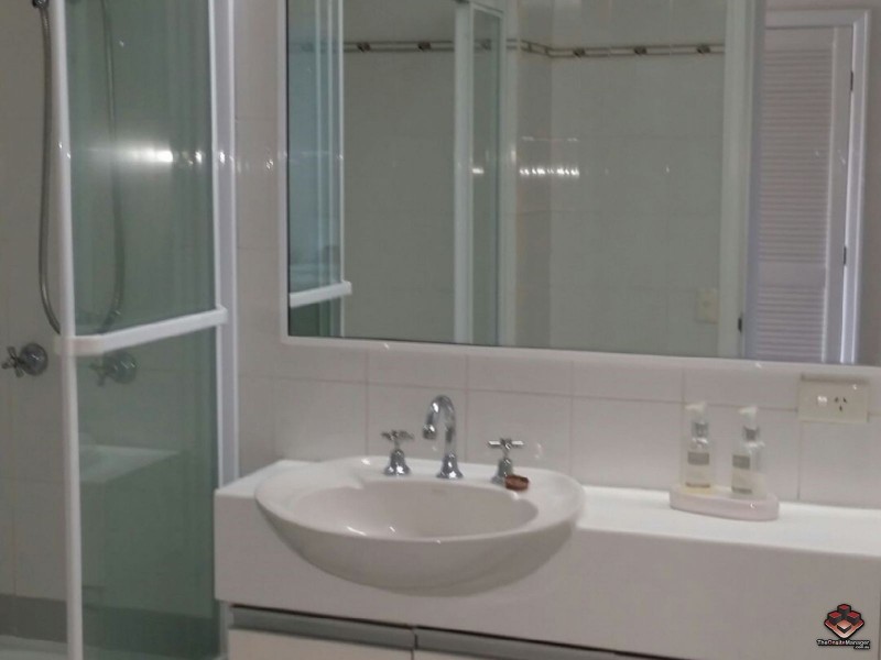 Broadbeach Waters QLD 4218