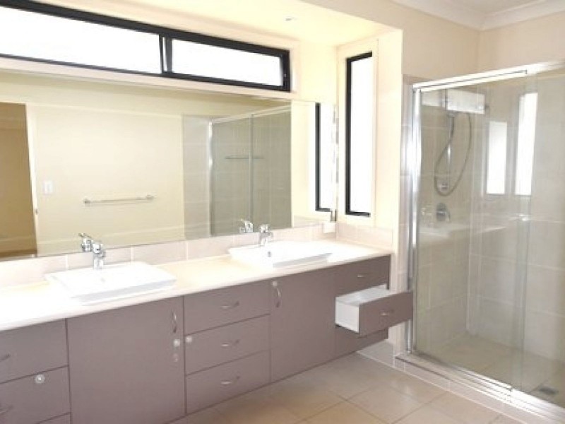 25 The Links, Robina QLD 4226