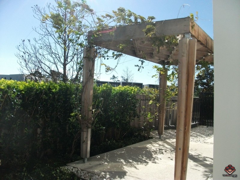 1 Marina Drive, Benowa QLD 4217