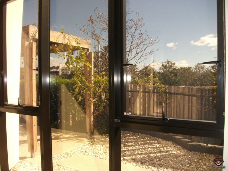 1 Marina Drive, Benowa QLD 4217