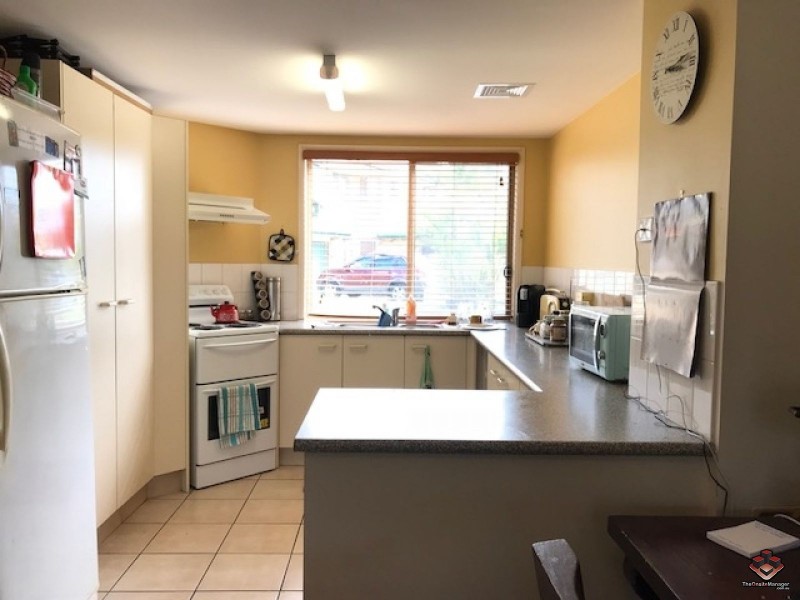 220 Christine Avenue, Burleigh Waters QLD 4220