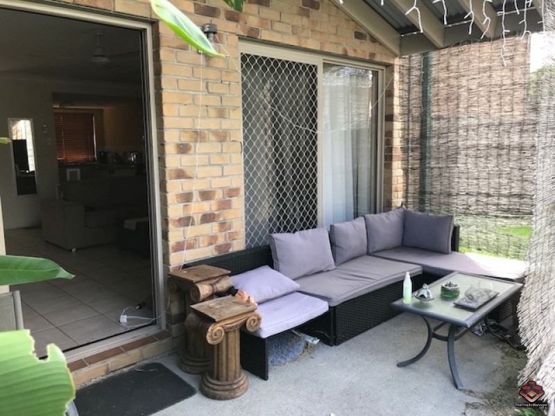 220 Christine Avenue, Burleigh Waters QLD 4220