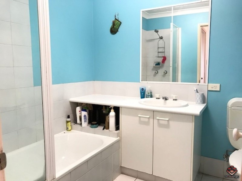 220 Christine Avenue, Burleigh Waters QLD 4220