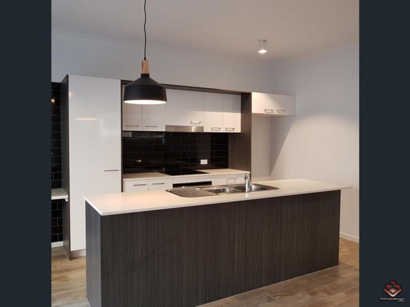 10 Lakewood Avenue, Parkinson QLD 4115