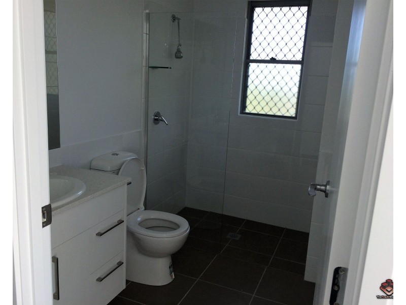 8 Whitehorse Road, Dakabin QLD 4503